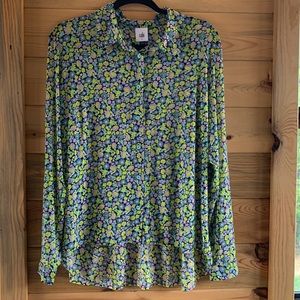 CAbi GET TOGETHER TOP #6406 SIZE LARGE